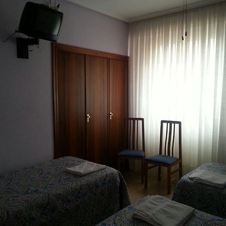 Pension Cinco Villas Logroño Exteriör bild