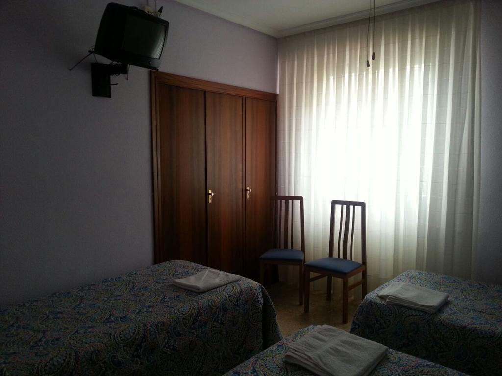 Pension Cinco Villas Logroño Exteriör bild